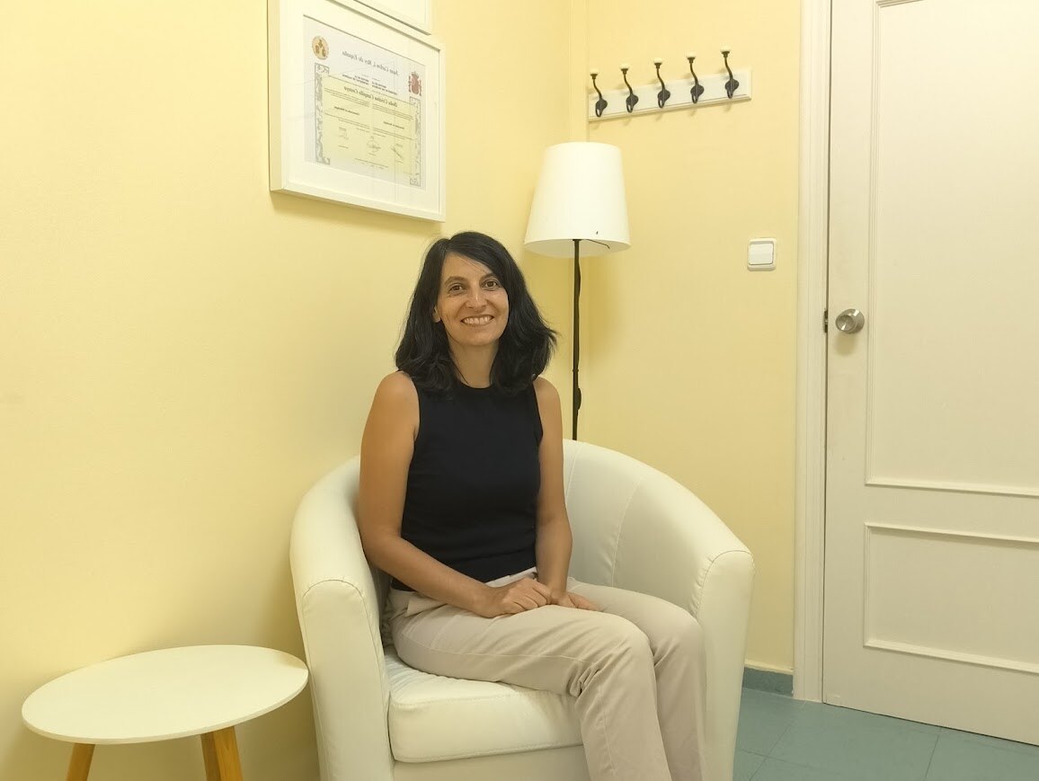 Cristina Campillo en su consulta de psicología